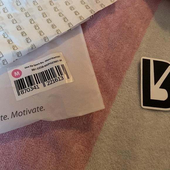 NWT SZ M DIVE ZIP SPORTS BRA - Picture 2 of 4